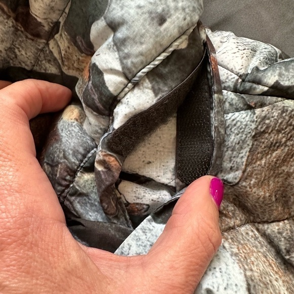 MOLO Kids Funky Camo Drippy Cool Howl Print Puffer removable hood EUC 4 - Picture 4 of 8